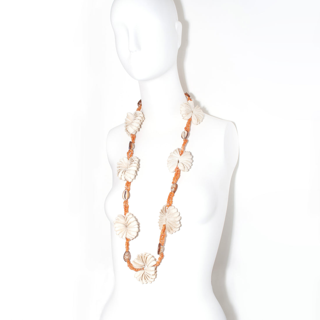 CEREMONIAL SHELL LEI