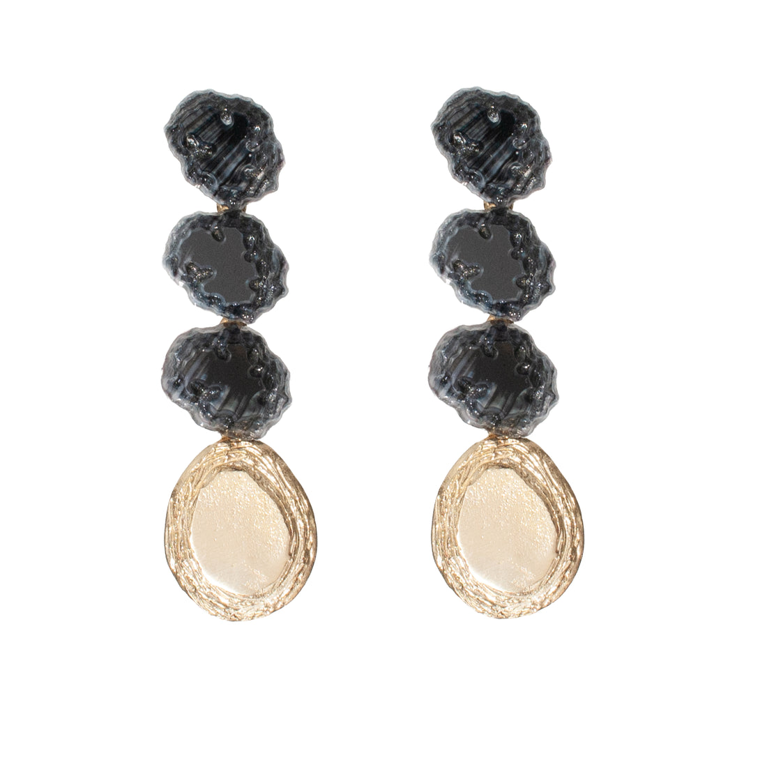 NACRE  EARRING