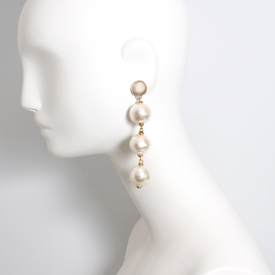 PEARLA EARRING