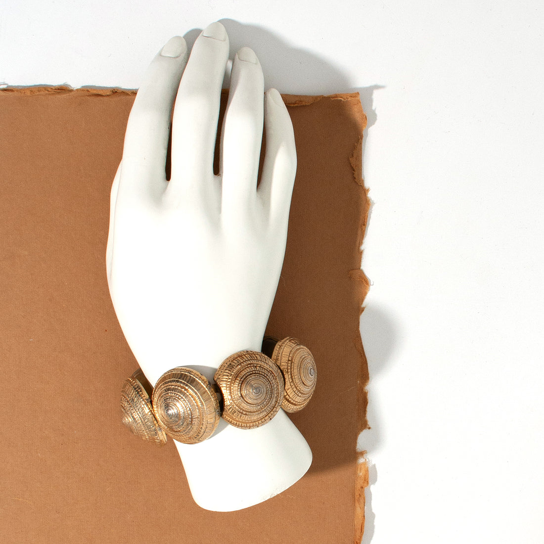 CASTLECLIFF SEA SHELLS: SHELL LINK BRACELET