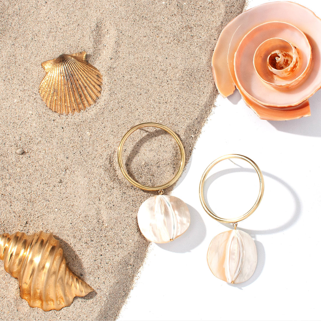 VEGA EARRING IN SHELL