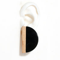 VINTAGE BLACK WITH WOOD DETAIL CLIP EARRINGS