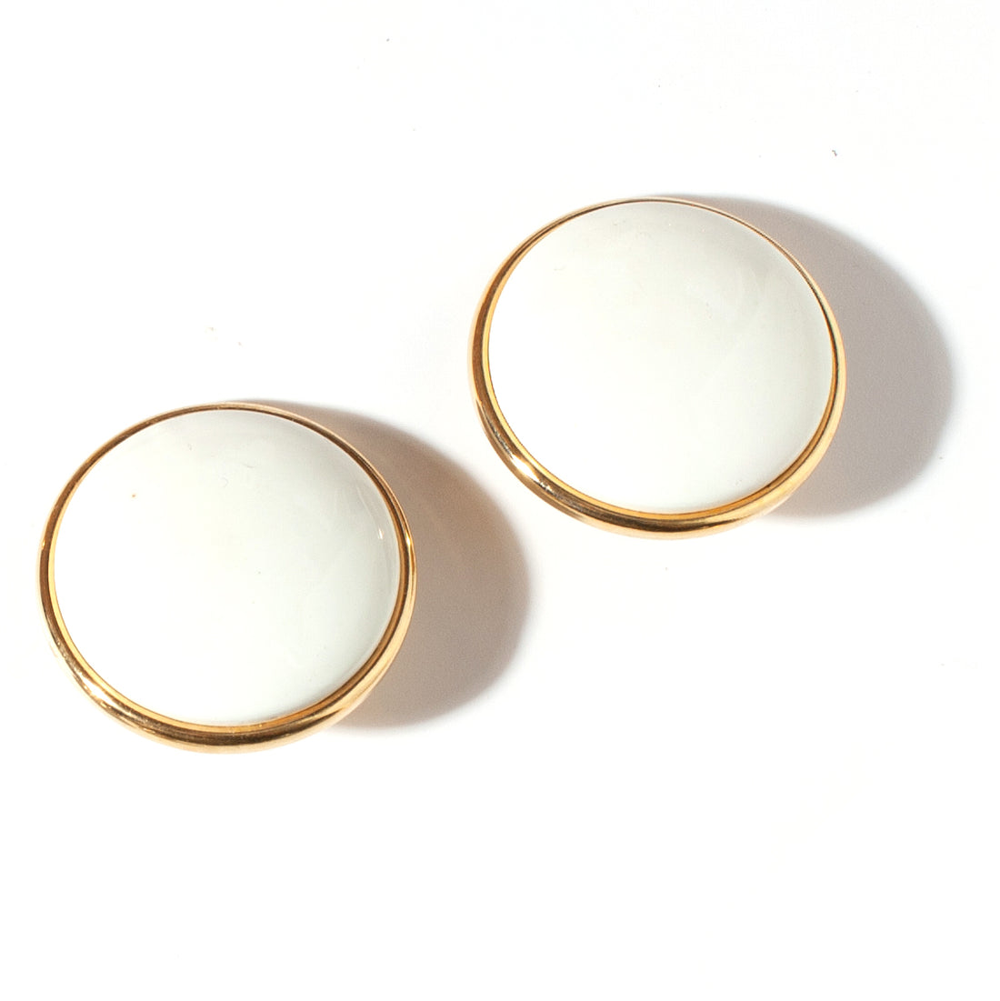 OVERSIZED WHITE CAB BUTTON EARRING