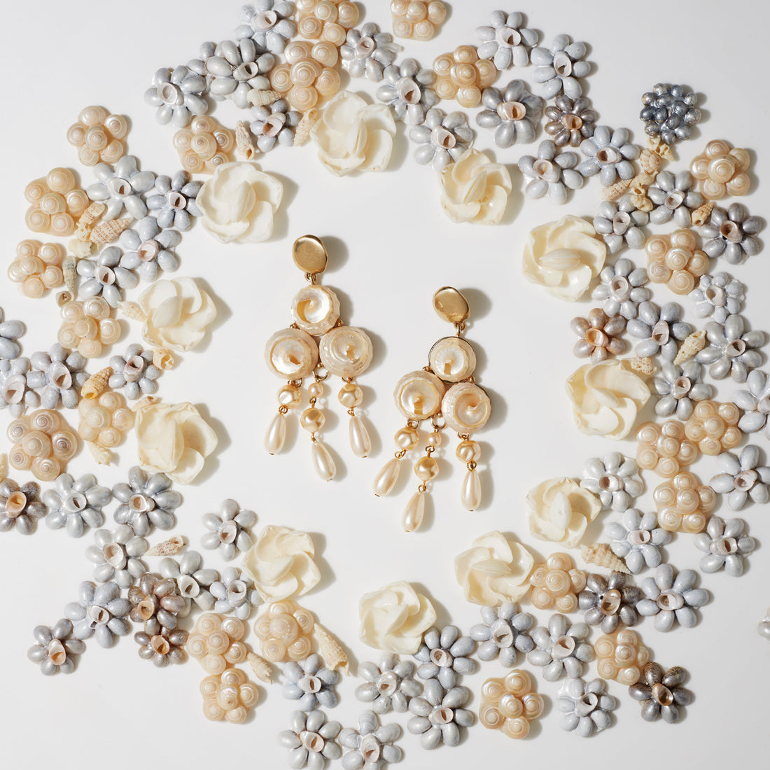 CALAIS EARRING