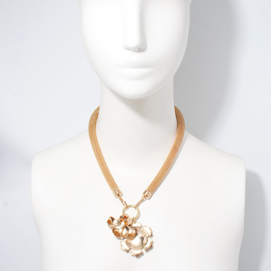 FLORAL CHARM NECKLACE