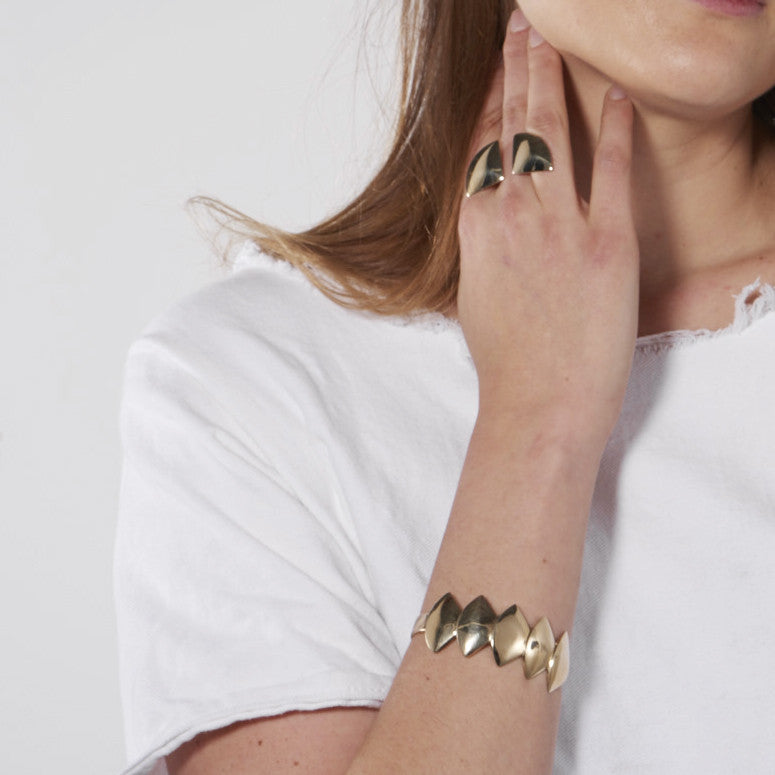 QUARTER-SPHERE RING
